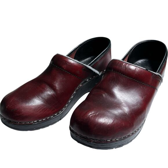 Dansko Clogs EU 39 US 8.5 Narrow Brown Leather Have Wear Slip On - Picture 1 of 13